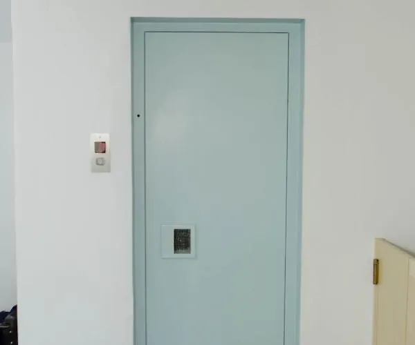 Ξενοδοχείο καρανάσος Μπατσί